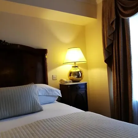 Guest house Foley's Townhouse 4*