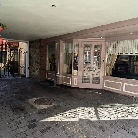 Casa de hóspedes Foley's Townhouse Killarney