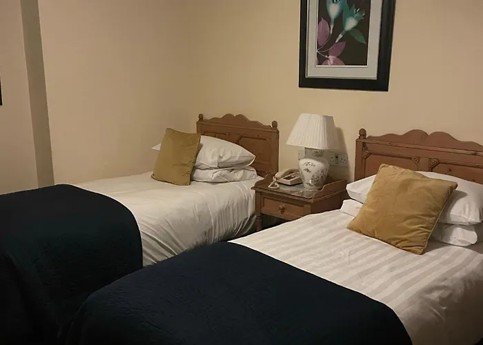 Гостевой дом Foley's Townhouse 4*